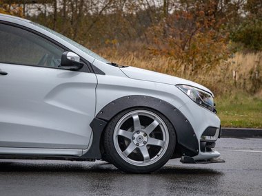 slide image for gallery: 27550 | Lada XRay 03