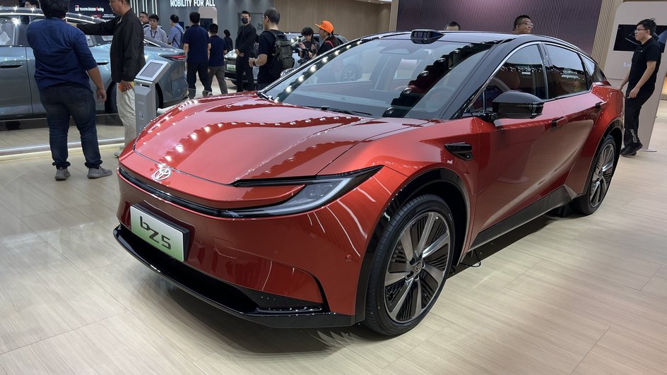 Toyota BZ5 Toyota BZ5