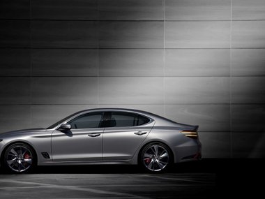 slide image for gallery: 26538 | Genesis G70
