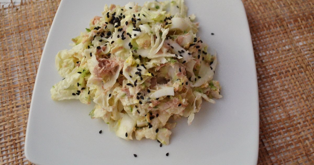 Салат с тунцом с пекинской капустой рецепт с фото