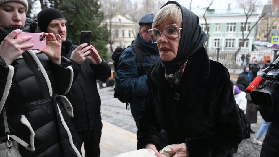 Вера Алентова Вера Алентова