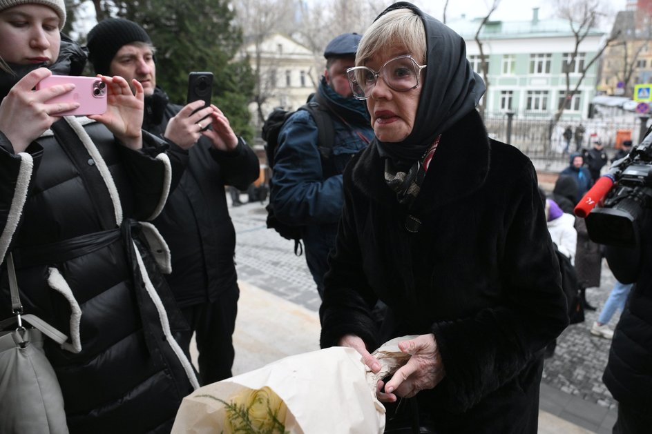 Вера Алентова Вера Алентова