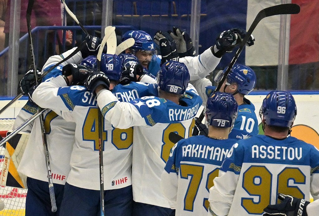 Сборная Казахстана сохранила место в элитном дивизионе чемпионата мира по хоккею