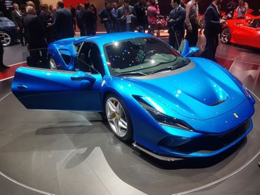 slide image for gallery: 24203 | Ferrari F8 Tribute