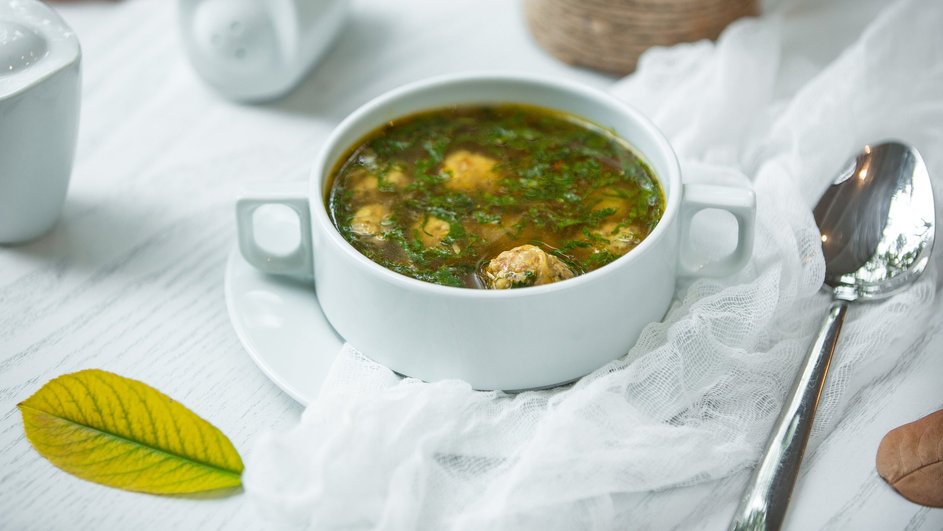 Вкусный суп из кролика с фрикадельками. Вкусный суп из кролика с фрикадельками.