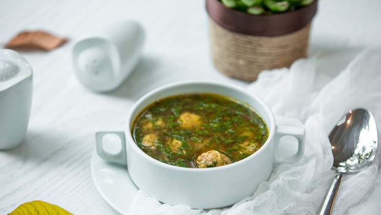 Вкусный суп из кролика с фрикадельками Вкусный суп из кролика с фрикадельками