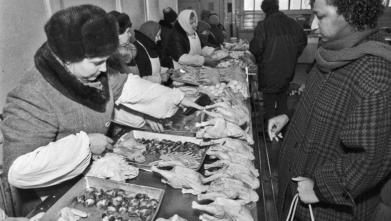 Ситуация с продуктами в магазинах в 80 - 90-х годах 20 века Ситуация с продуктами в магазинах в 80 - 90-х годах 20 века