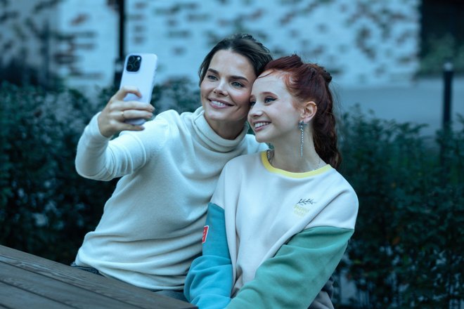 Кадр из сериала «Опасная близость» Кадр из сериала «Опасная близость»
