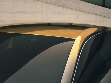 slide image for gallery: 26771 | Renault Megane eVision