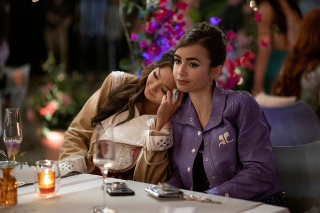 Кадр из сериала Эмили в Париже Кадр из сериала Эмили в Париже