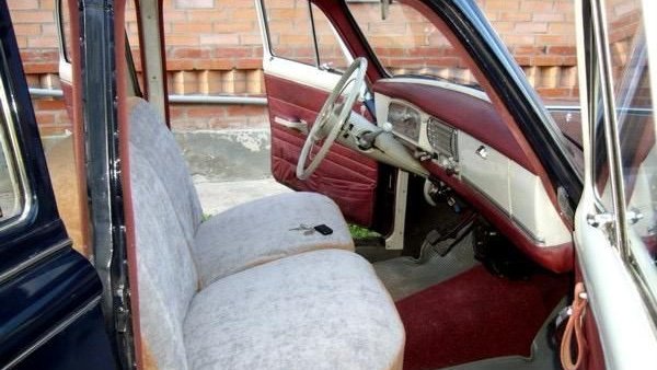 В Москве продают Peugeot 403 В Москве продают Peugeot 403