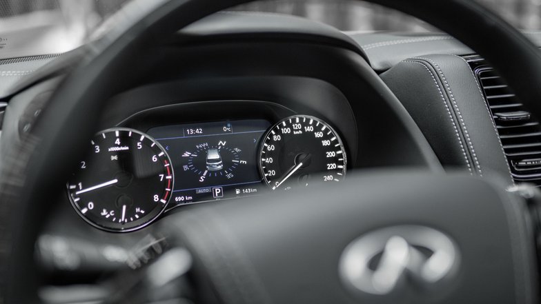 slide image for gallery: 27132 | Детали салона Infiniti QX80