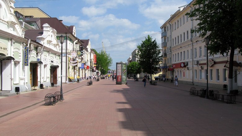 Трёхсвятская улица в Твери.