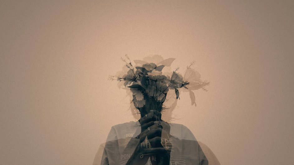 Чтобы выявить дефекты в работе ИИ-психологов, исследователи сравнили их с традиционной терапией Чтобы выявить дефекты в работе ИИ-психологов, исследователи сравнили их с традиционной терапией