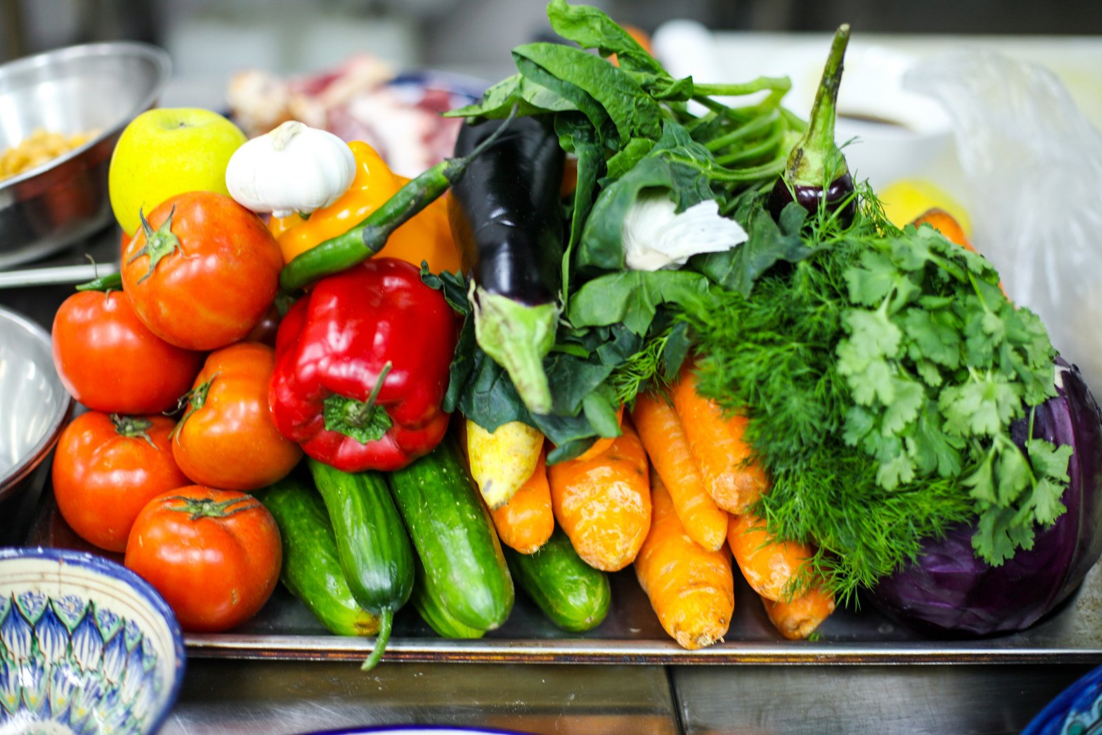 Как правильно хранить овощи и зелень