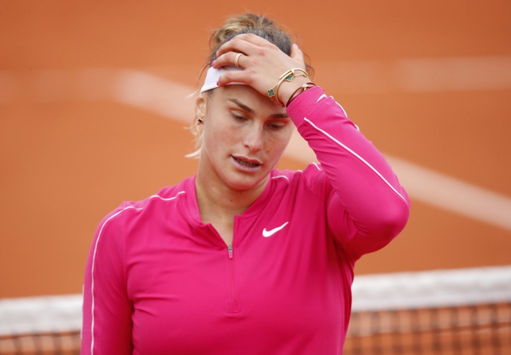 Арина Соболенко проиграла в 1/8 финала турнира в Дохе