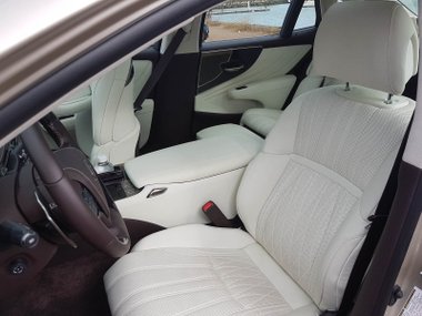 slide image for gallery: 23478 | Lexus LS