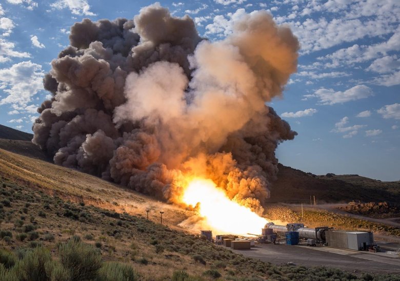 Огневые испытания ускорителя в июне 2016 года. Фото: NASA