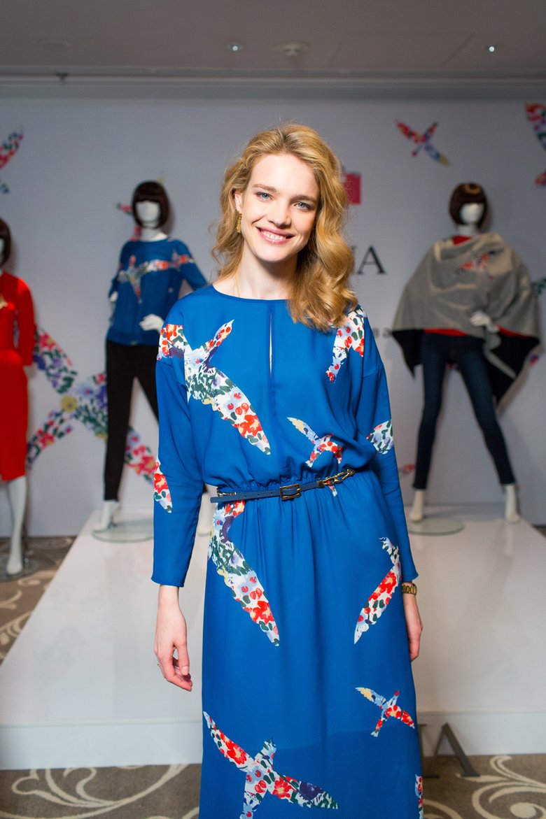 Наталья Водянова представила в Москве лимитированную коллекцию одежды, в основу которой легли рисунки людей с особенностями развития