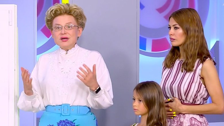 Виктория Боня и ее дочь Анджелина в передаче «Жить здорово!»,