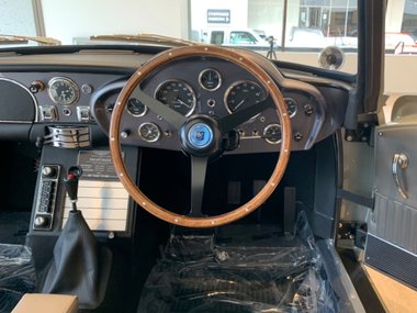 slide image for gallery: 26867 | Копия Aston Martin DB5