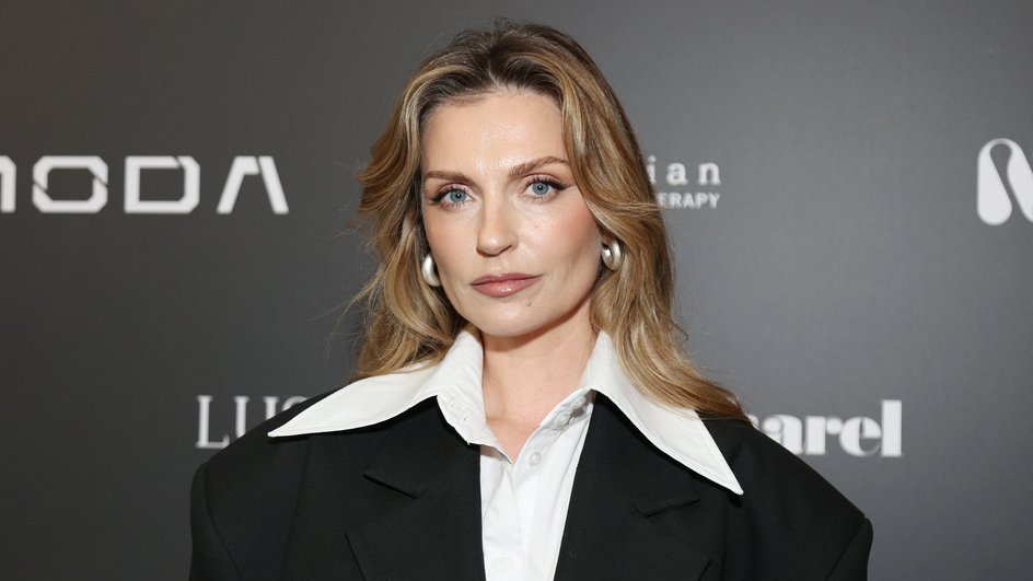 саша савельева саша савельева