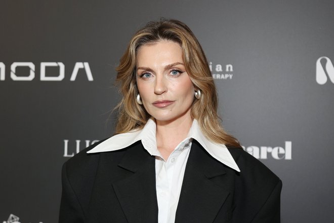 саша савельева саша савельева