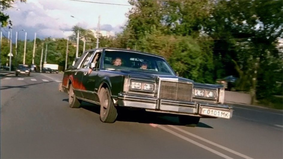 Lincoln Town Car  из сериала «Бригада»