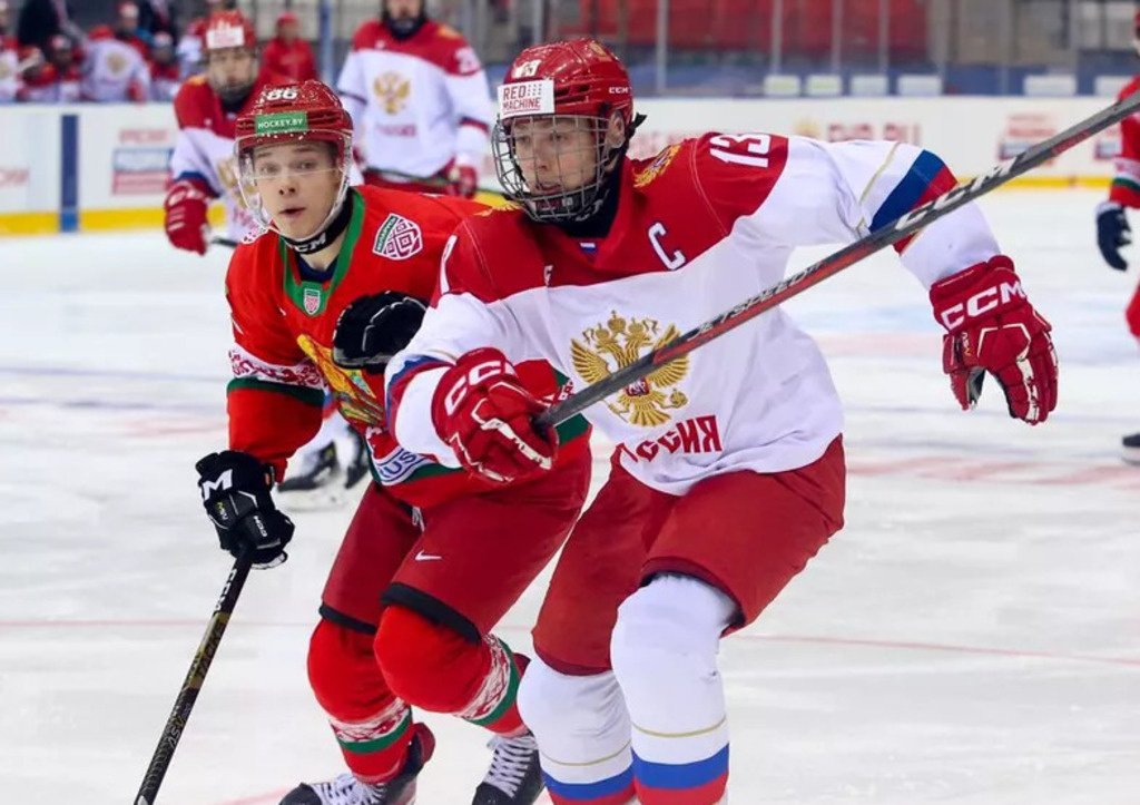 Федерация хоккея России осудила поступок юниоров на Кубке будущего