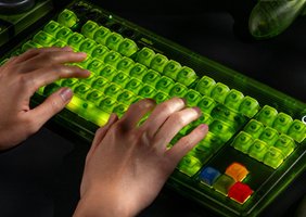 Retro 87 Mechanical Keyboard — Xbox Edition