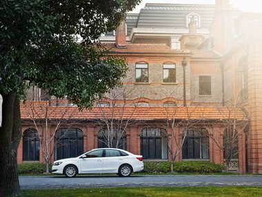 slide image for gallery: 24406 | Buick Excelle GT/GX