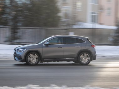 slide image for gallery: 27530 | Audi Q3 Volvo XC40 Mercedes-Benz GLA 250