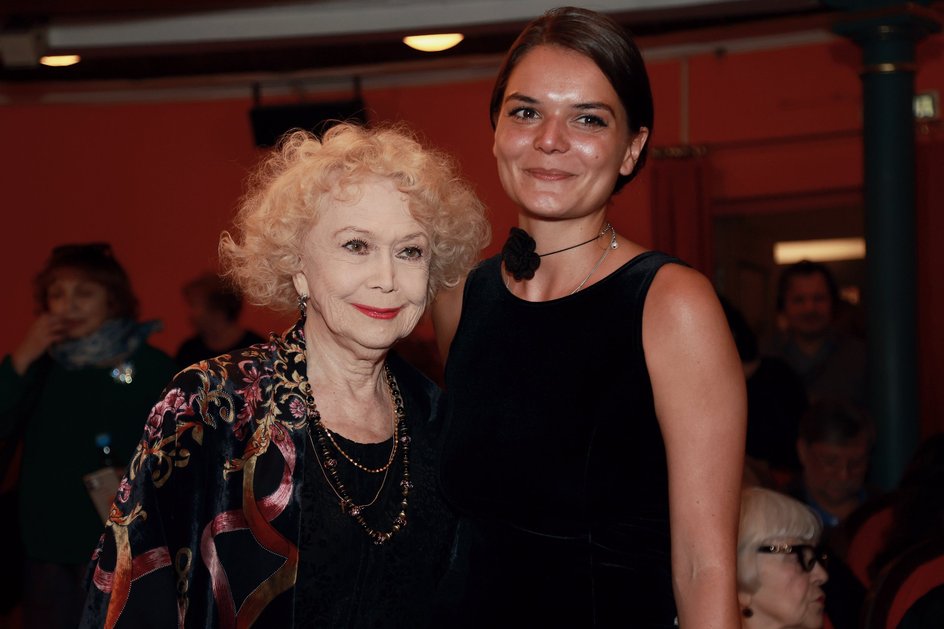 Светлана Немоляева с внучкой Полиной