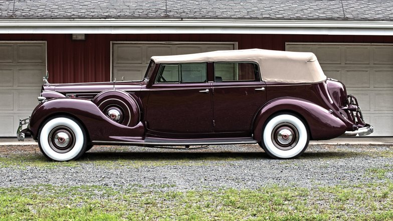 slide image for gallery: 26903 | 1939 Packard Twelve Convertible Sedan
