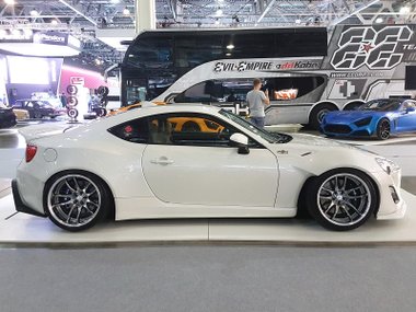 slide image for gallery: 23732 | Неформалы московской автомобильной выставки. Toyota GT86 и ещё кое-что для езды боком
