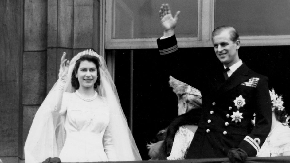 Slide image for gallery: 7294 | Елизавета II и принц Филипп празднуют 70-ю годовщину помолвки