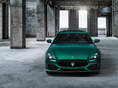 slide image for gallery: 26398 | Maserati Quattroporte