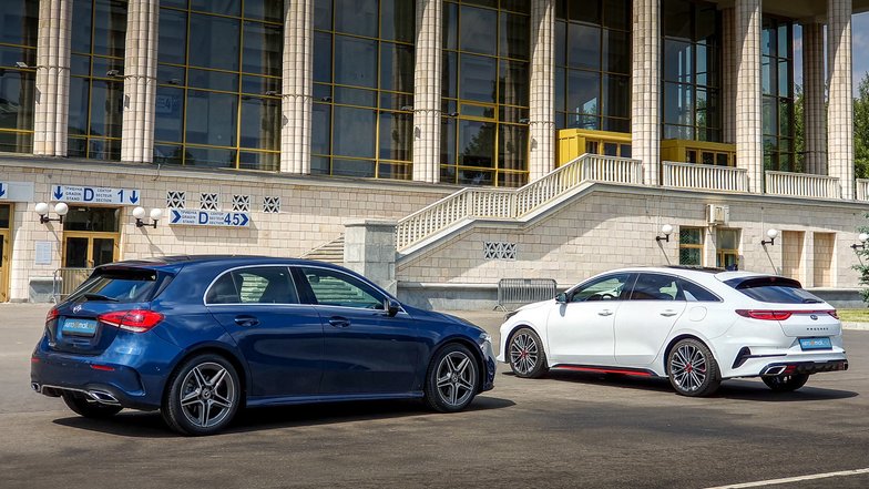 slide image for gallery: 24540 | Максимальный стиль за 2 миллиона: Kia против Mercedes