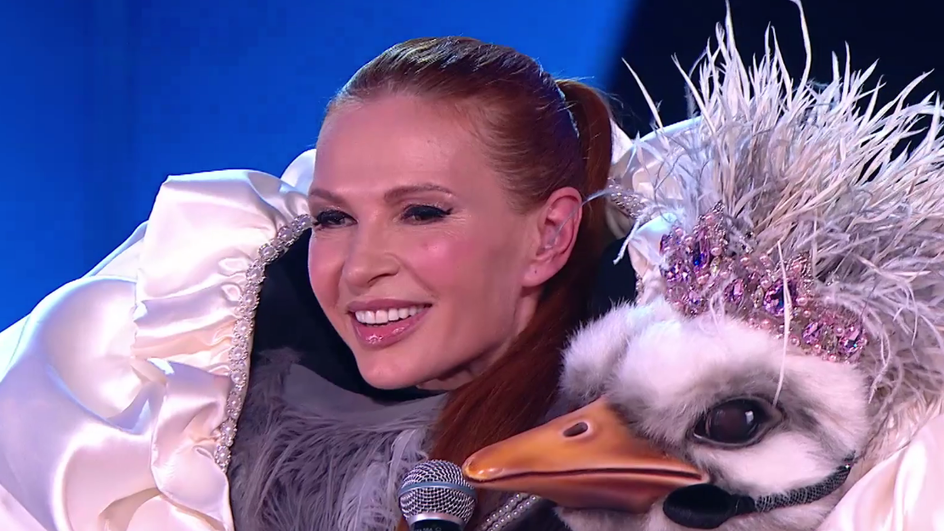 Эвелина Бледанс в телешоу «Маска» Эвелина Бледанс в телешоу «Маска»