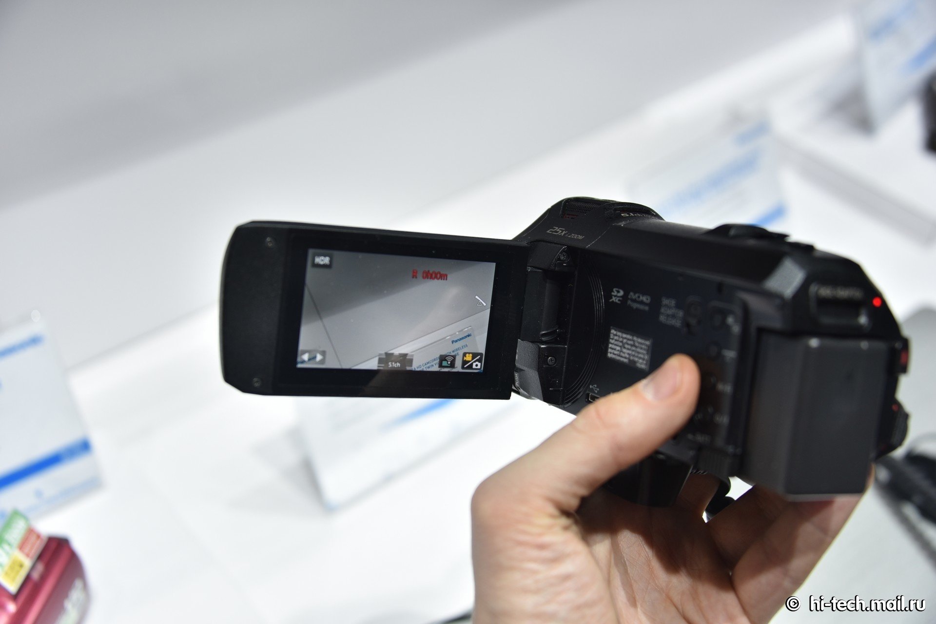 Panasonic на CES 2015: Ultra HD телевизоры, новые камеры и смартфон -  Hi-Tech Mail.ru