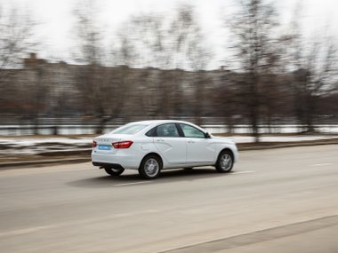 slide image for gallery: 21311 | «Лада Веста» на механике: мучение или избавление?
