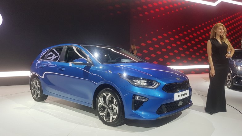 slide image for gallery: 23726 | Kia