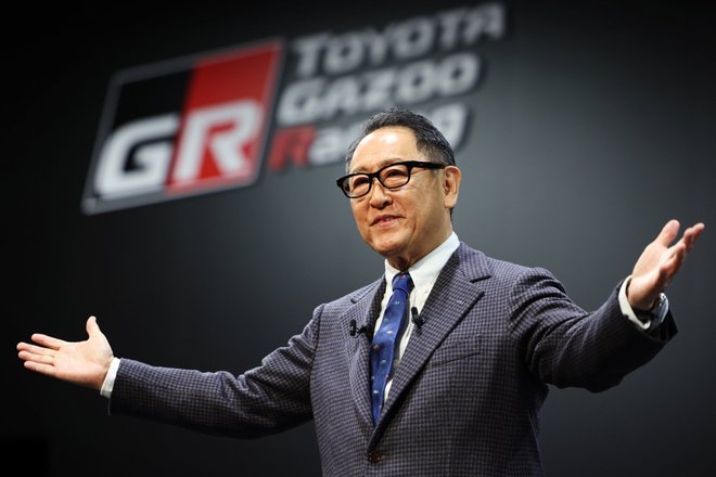 Председатель совета директоров Toyota Motor Акио Тойода Председатель совета директоров Toyota Motor Акио Тойода