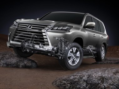 slide image for gallery: 17381 | Lexus LX 570