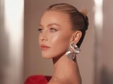 Актриса Джулианна Хаф с острым пучком. Фото: соцсети Актриса Джулианна Хаф с острым пучком. Фото: соцсети