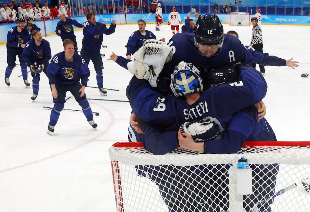 Финал чемпионата мира Финляндия — Канада: прогнозы и ставки