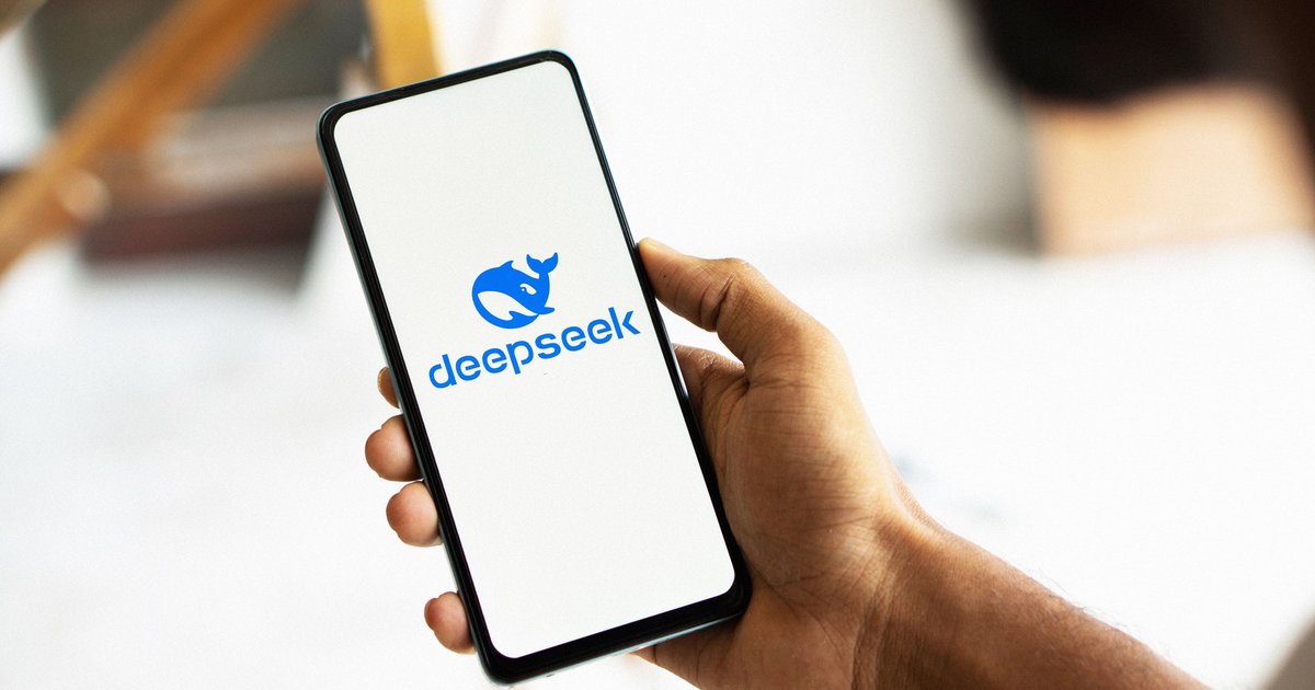 Популярность DeepSeek в России стала рекордной в 2025 году