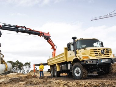 slide image for gallery: 27024 | Mercedes-Benz Zetros