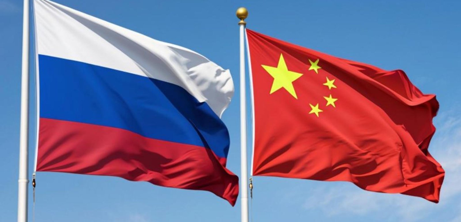 Флаги России и Китая