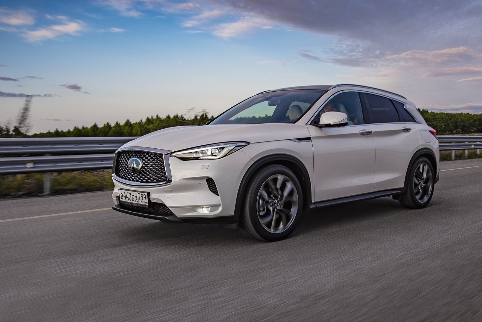 Новый Infiniti QX50 – семейные ценности и революция под капотом